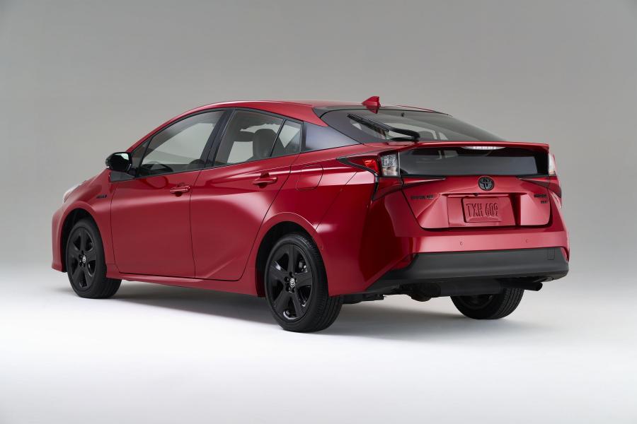  Toyota Prius XLE 2020 Edition 2020 года  (NA) (фото 2 из 9)